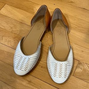 Latigo Mateo D’Orsay flats White and Tan Size 8